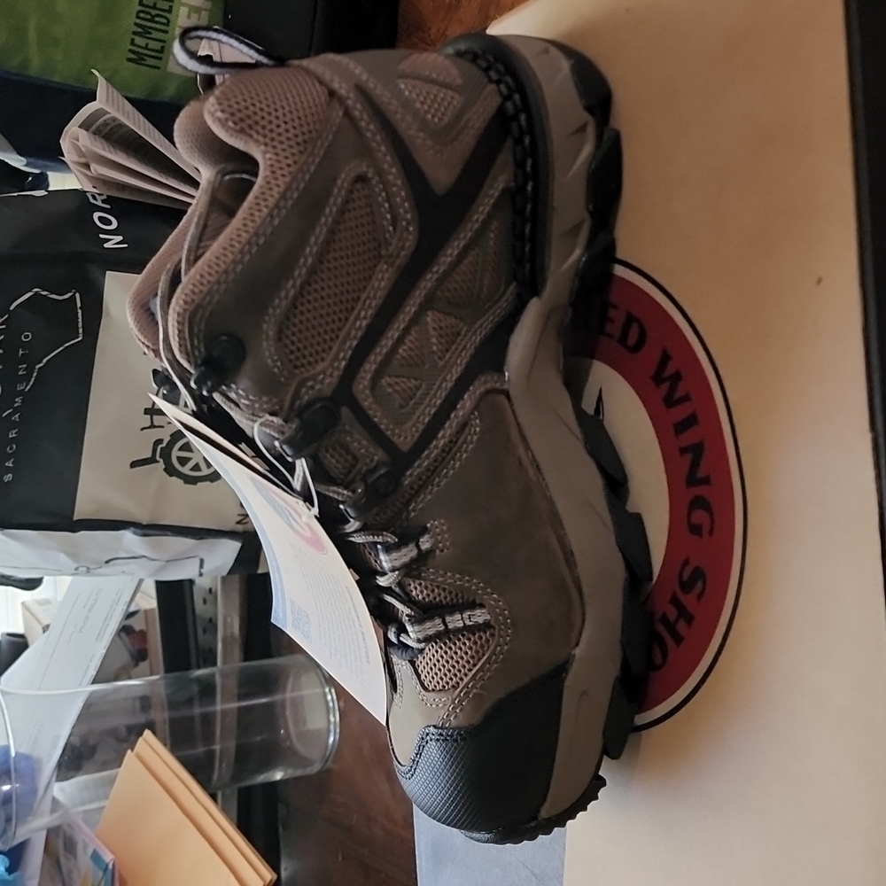 Red Wing Shoes - Picture 4 of 4